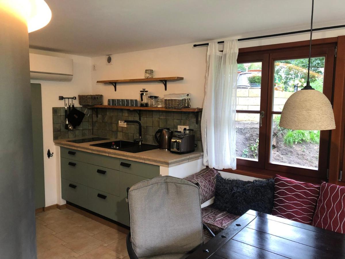 Bungalows Am Waldessaum Bei Hohenzieritz Bagian luar foto