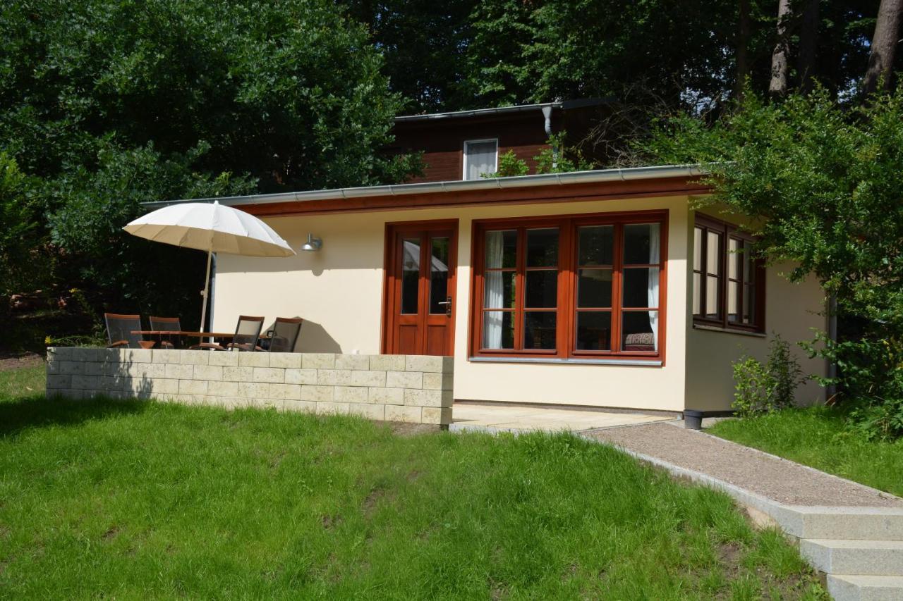 Bungalows Am Waldessaum Bei Hohenzieritz Bagian luar foto