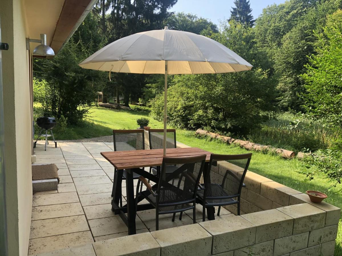 Bungalows Am Waldessaum Bei Hohenzieritz Bagian luar foto