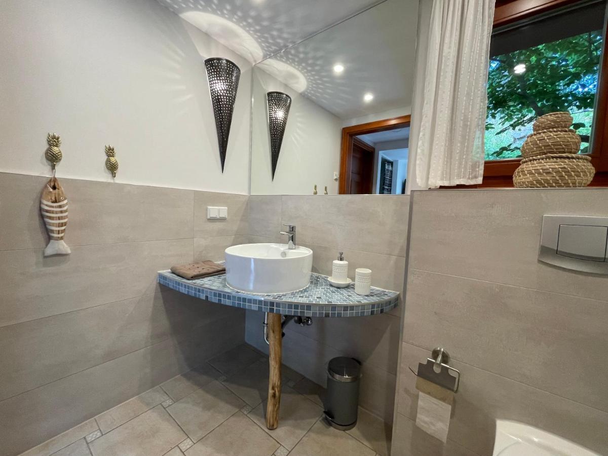 Bungalows Am Waldessaum Bei Hohenzieritz Bagian luar foto