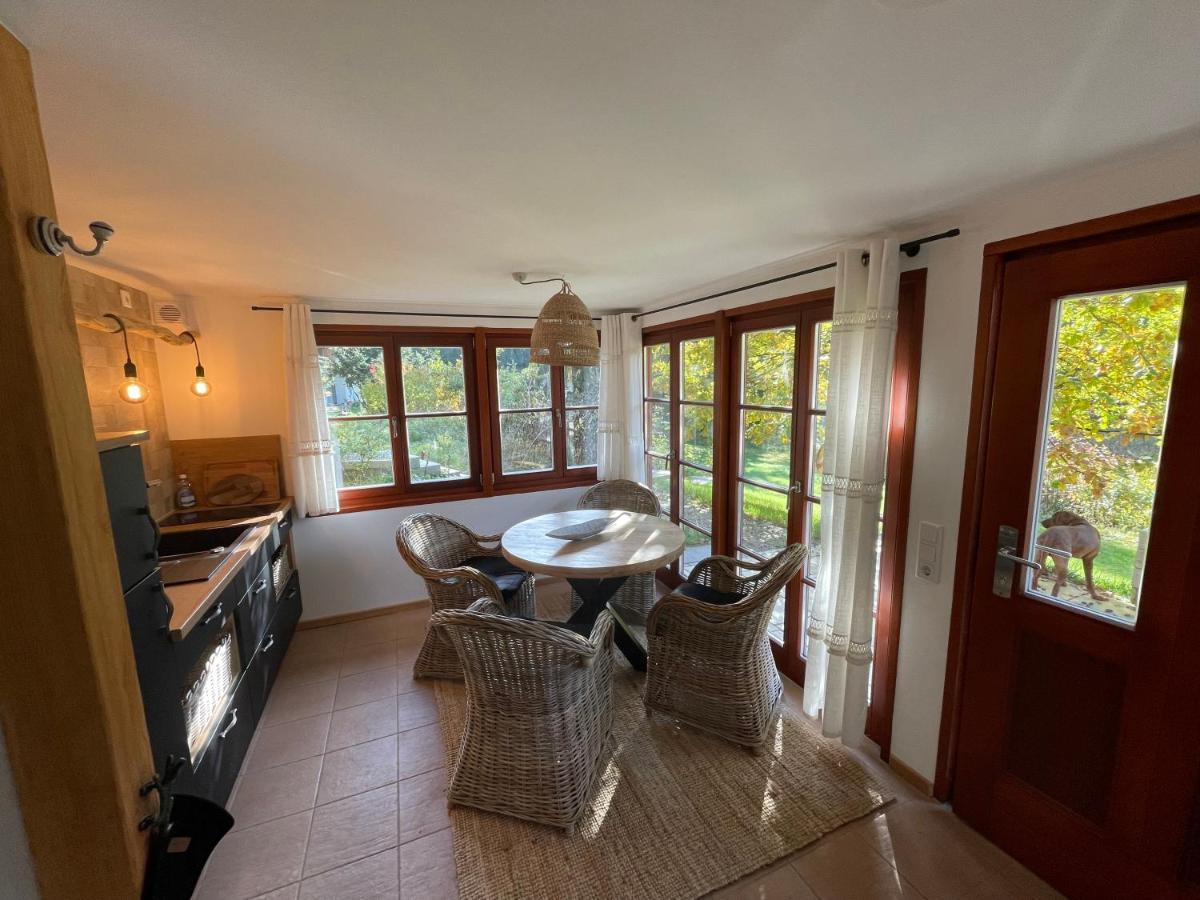 Bungalows Am Waldessaum Bei Hohenzieritz Bagian luar foto