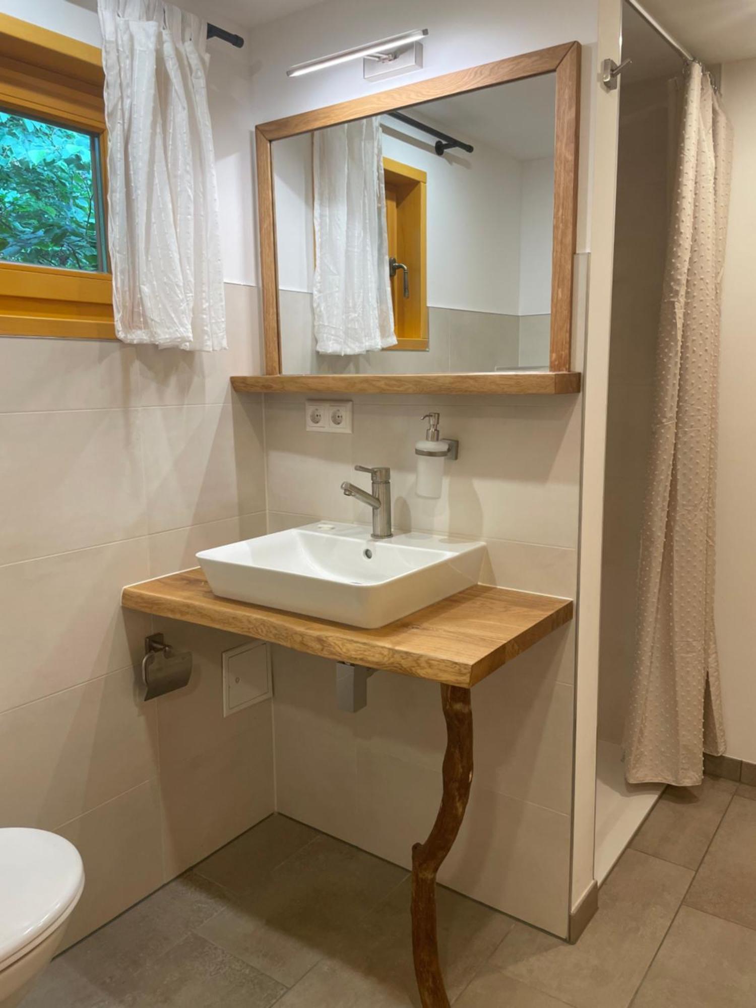 Bungalows Am Waldessaum Bei Hohenzieritz Bagian luar foto